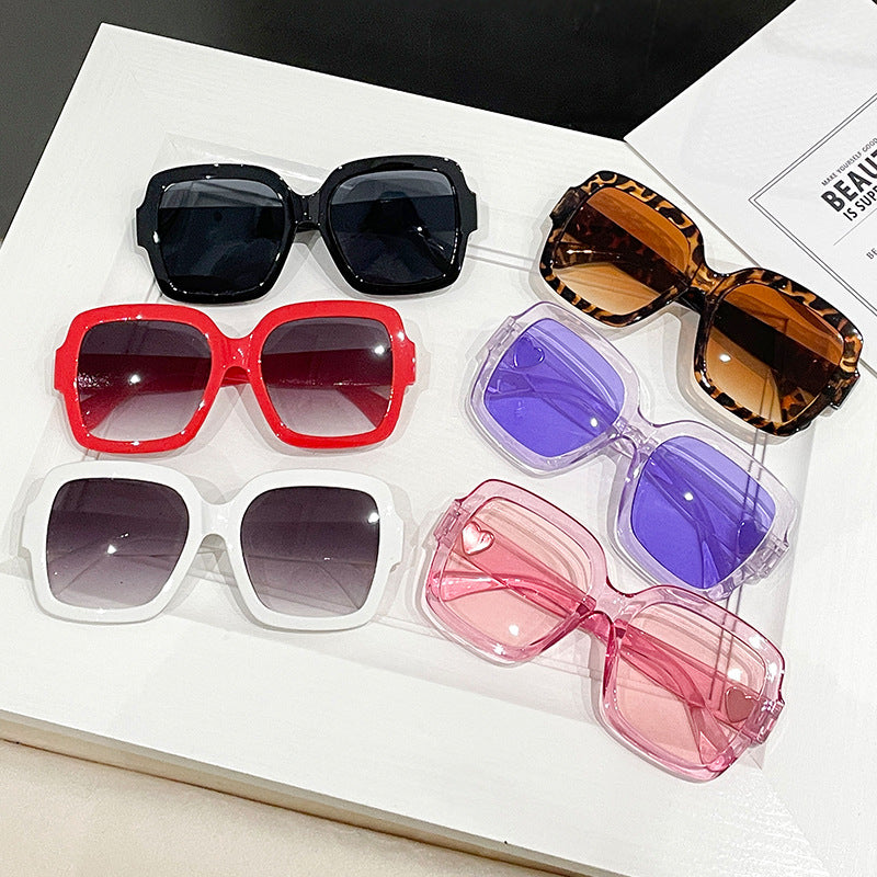 Wholesale  large frame square love sunglasses high-grade big face slimming UV-proof hot sunglasses